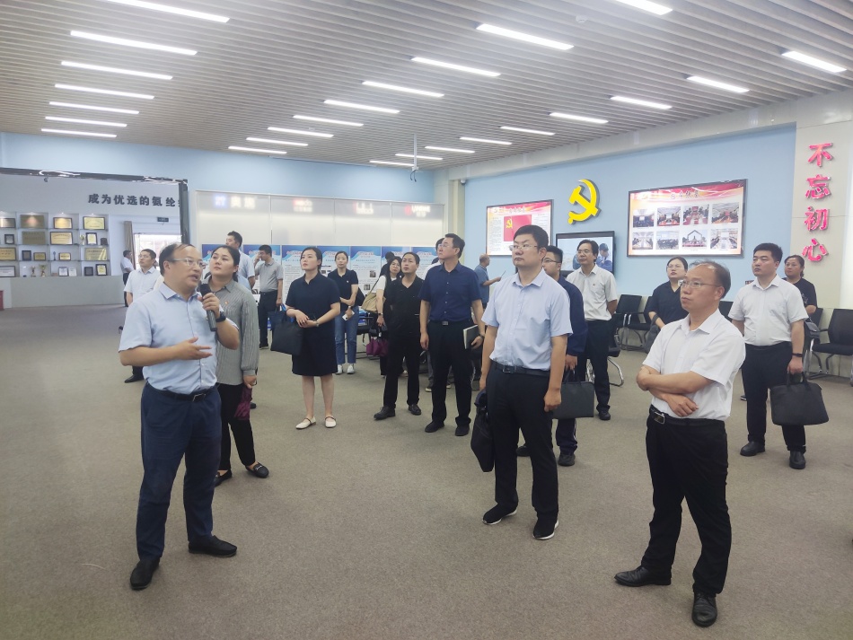 2024年7月17日，市國(guó)資委系統(tǒng)在公司開(kāi)展“三組聯(lián)建”現(xiàn)場(chǎng)觀摩1（公司展廳）_副本